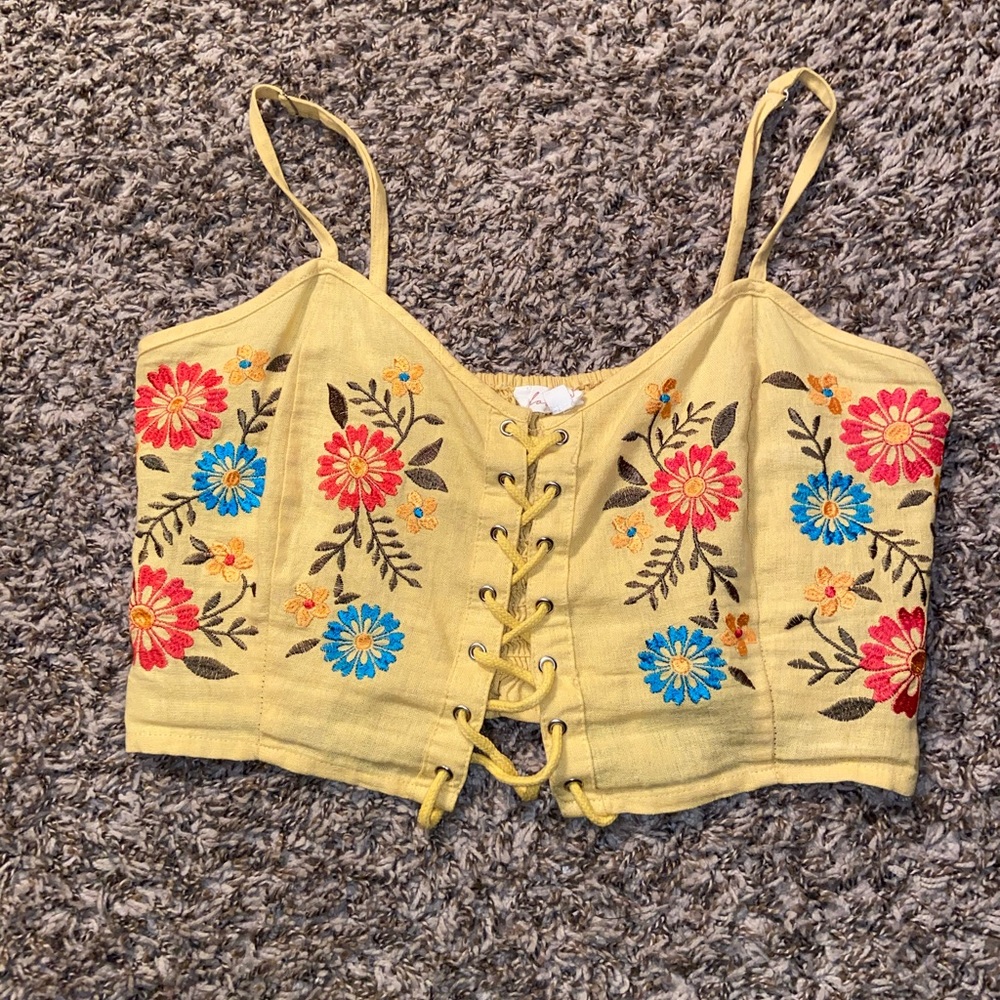 Crop top - Picture 1 of 4